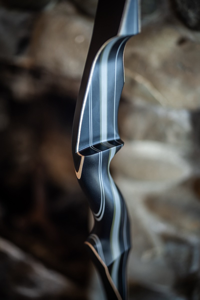 SN# 25148 Rare CUSTOM G10/Micarta Damon Howatt MAMBA ELITE (Custom Black Micarta + Green / Grey G10 Multi-Layered + Black Glass) RH 50# (58" AMO) 10/10 NEW (RARE, ONLY 1 IN STOCK — READY TO SHIP)